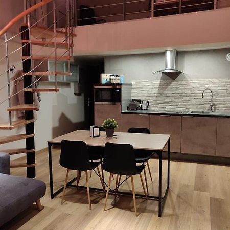 Le Business, Duplex Moderne Special Pro De Passage Apartment Саргемин Екстериор снимка