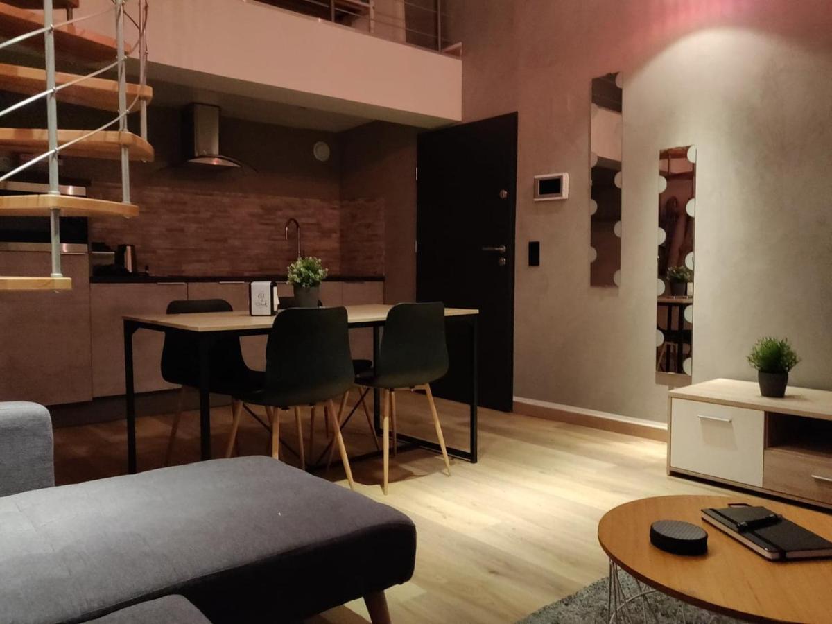 Le Business, Duplex Moderne Special Pro De Passage Apartment Саргемин Екстериор снимка